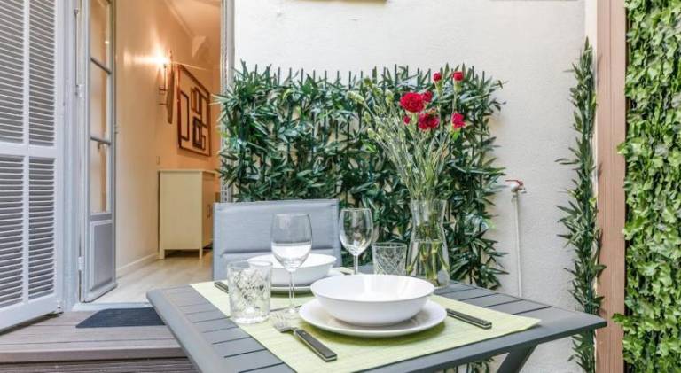 Holiday apartment | Next to Russian Orthodox Cathedral in Thiers