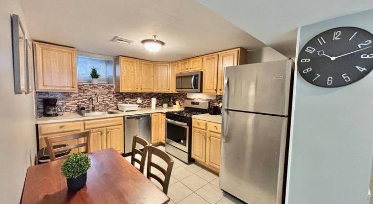 Ample apartment | Pets are welcome — photo 4