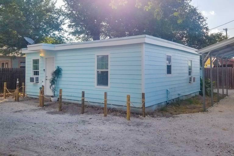 Cozy Beach/Fishing Cottage in Aransas Pass! — photo 3