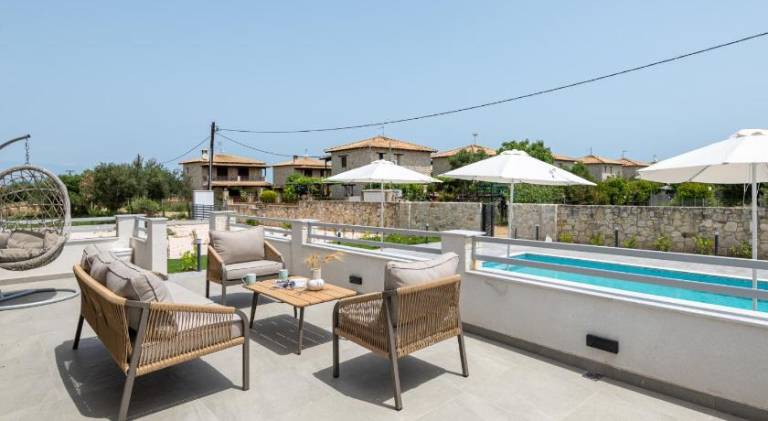 Black Lotus Pool Villa, Afitos FeelsLikeHome — photo 5
