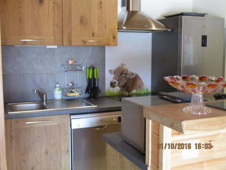 Wonderful chalet with sauna, barbeque & jacuzzi | Nature view | Pets are welcome — photo 5