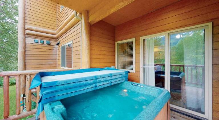Holiday apartment with hot tub — photo 4