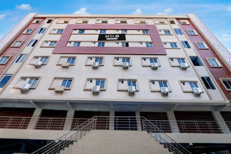 Hotel O Kukatpally