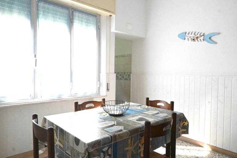 Holiday apartment with garden — photo 5