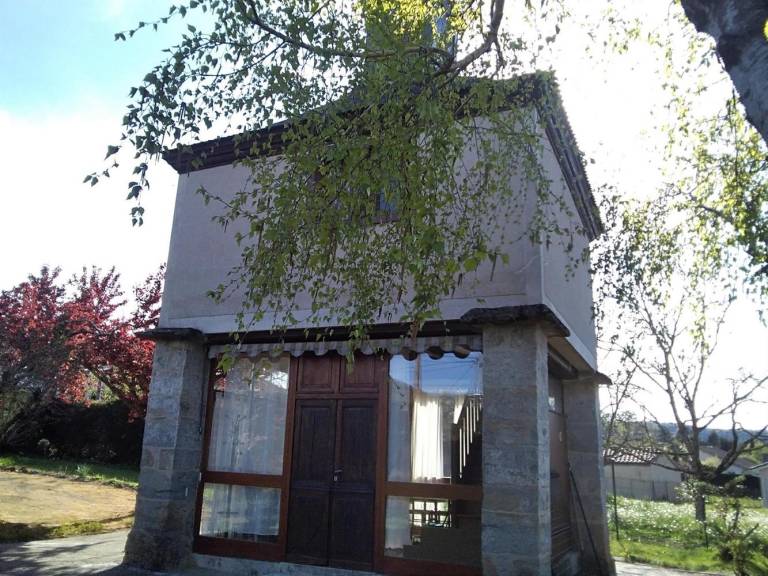 Gite with terrace, yard & barbeque — photo 2