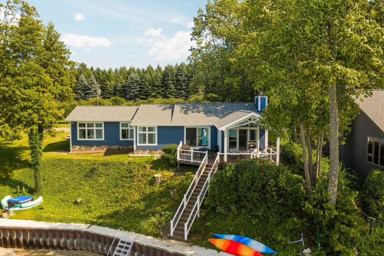 House Suttons Bay