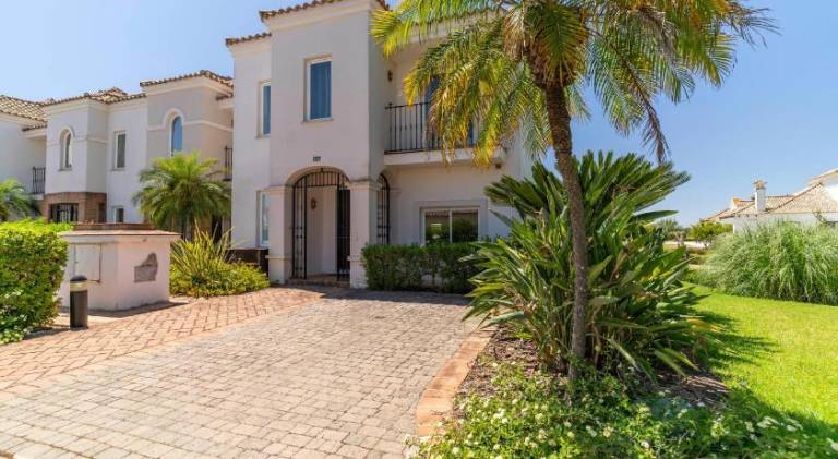 Vacation home with patio, private pool & garden — photo 4