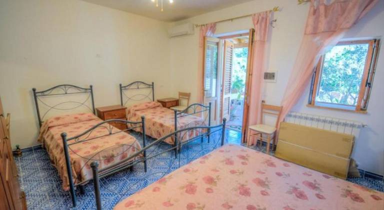 Farm with garden & patio in Malfa