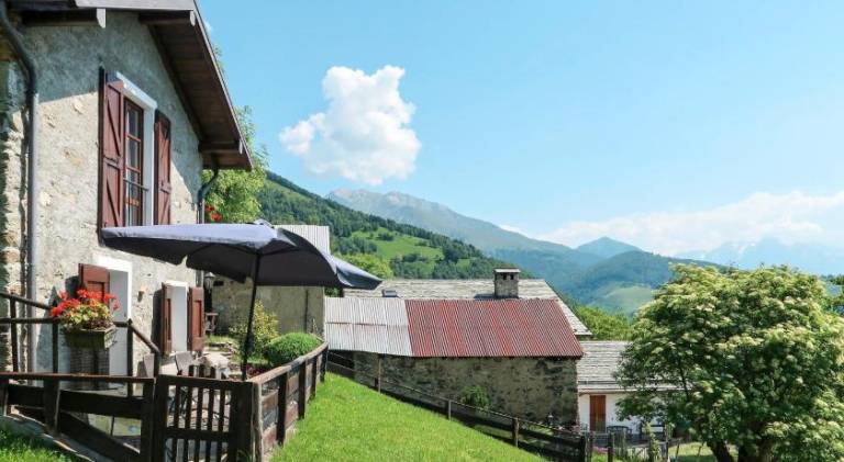 Rental apartment for 3 persons in Gravedona
