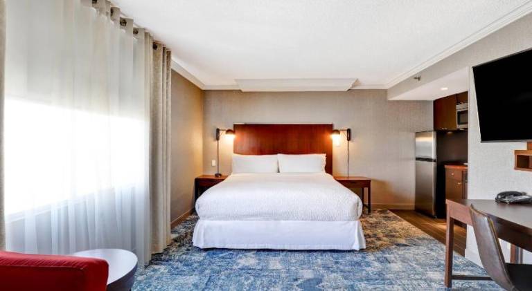 Four Points by Sheraton Toronto Mississauga — photo 2