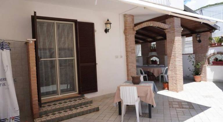 Villa with 3 rooms for 8 persons — photo 3