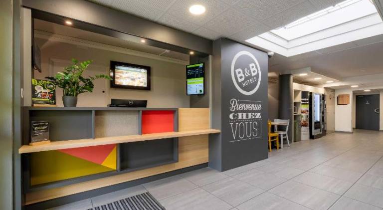 B&B HOTEL Calais Centre St Pierre — photo 2