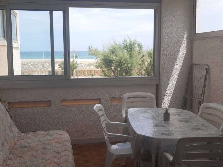 Studio cabin in Port Leucate, 4 pers, pets allowed, parking, direct beach access — photo 4