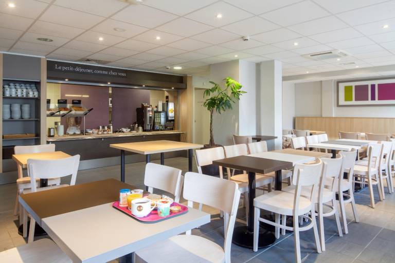 B&B HOTEL Reims Centre Gare — photo 2