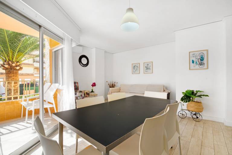 Fully equipped nice rental apartment with yard, terrace & pool | Close to the beach | Pet-friendly — photo 3