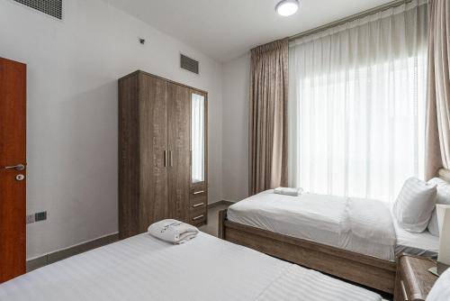 Apartment Emirates Hills