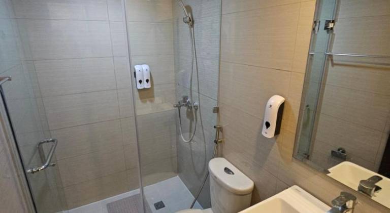 Serviced apartment with pool — photo 5