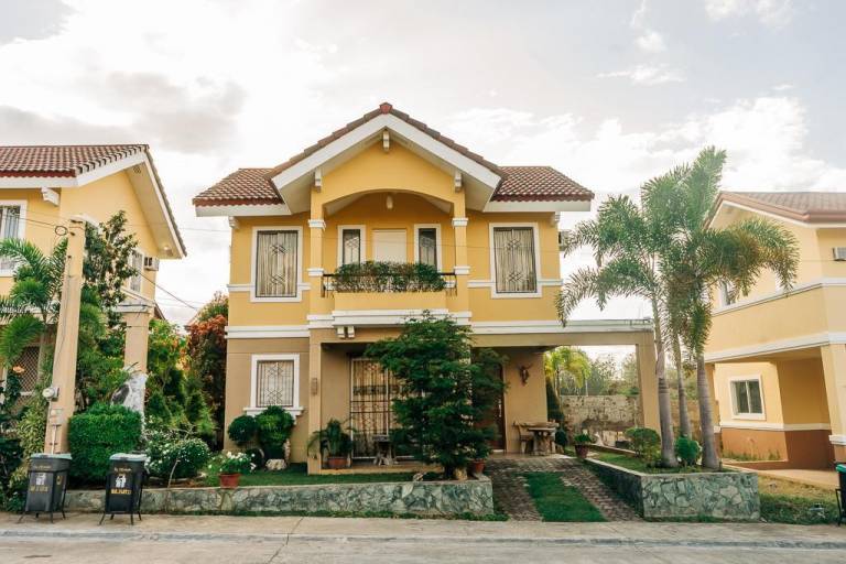 House  Lumbia