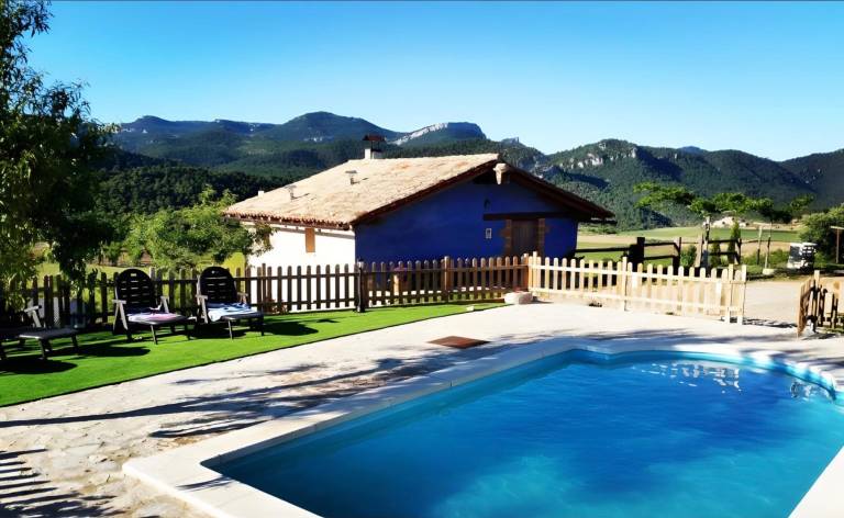 Nice house with grill, yard & terrace | Mountain view | Pet-friendly in Teruel