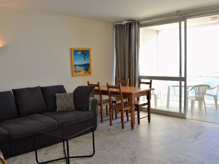 Rental apartment with 1 room for 5 persons — photo 3