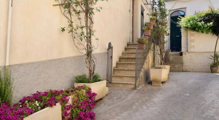 Charming vacation home | Next to Duomo of San Giorgio | Dogs allowed — photo 3