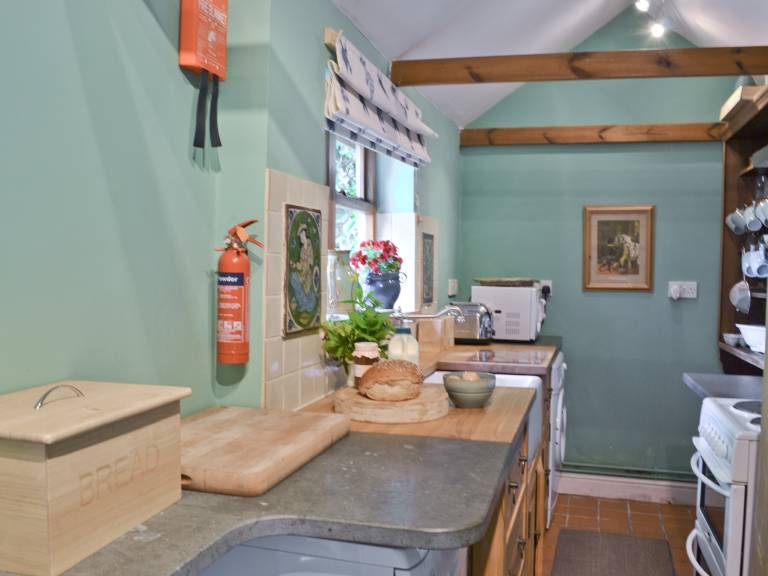 Children-friendly cottage with yard | Pets are welcome — photo 4