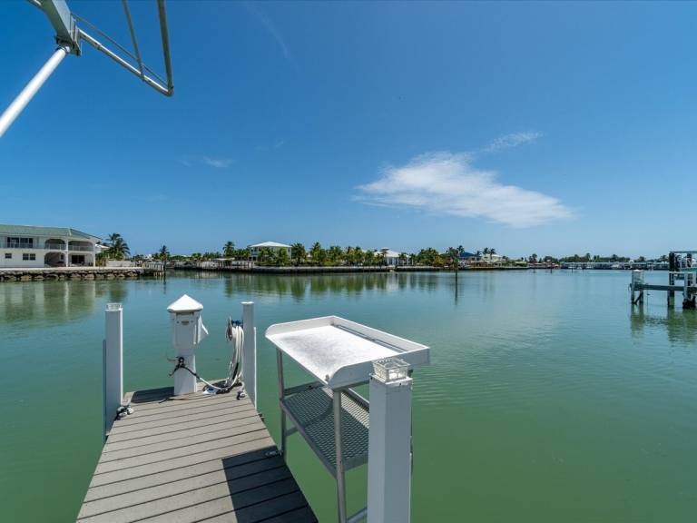Tranquil Tides Waterfront Pool Home 75 Dock! — photo 2