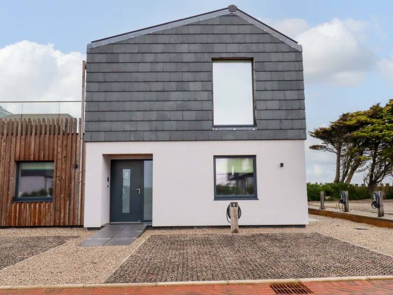 Children-friendly cottage | Beach view | Next to the beach | Pets are welcome — photo 2