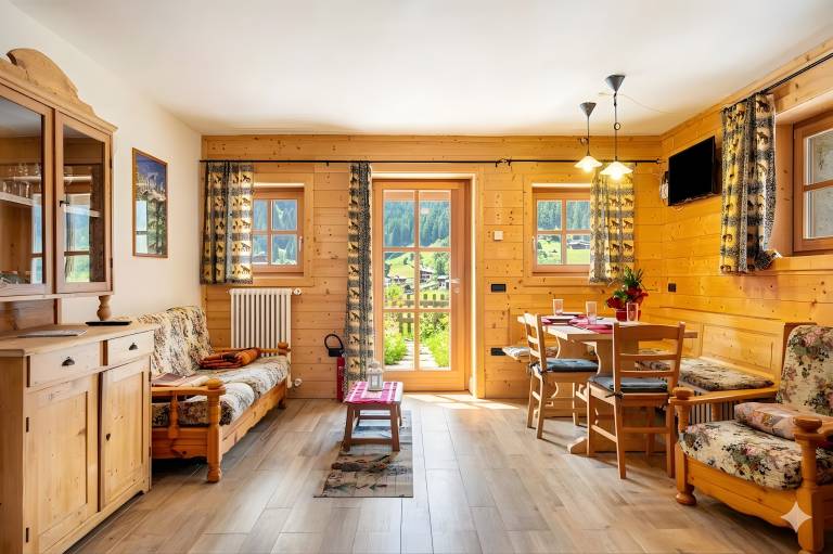 Ferienwohnung in Rabbi für max. 4 Personen Ferienwohnung in Rabbi für max. 4 Personen
