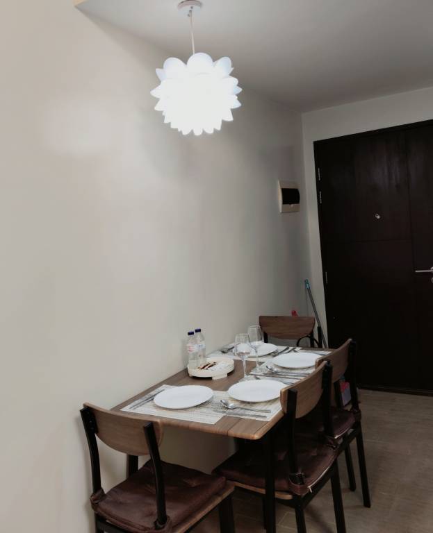 Family-oriented private room with pool | Pet-friendly — photo 4
