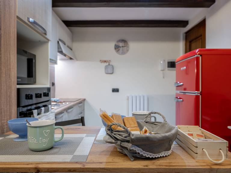 Holiday apartment with barbecue, private pool & garden — photo 5