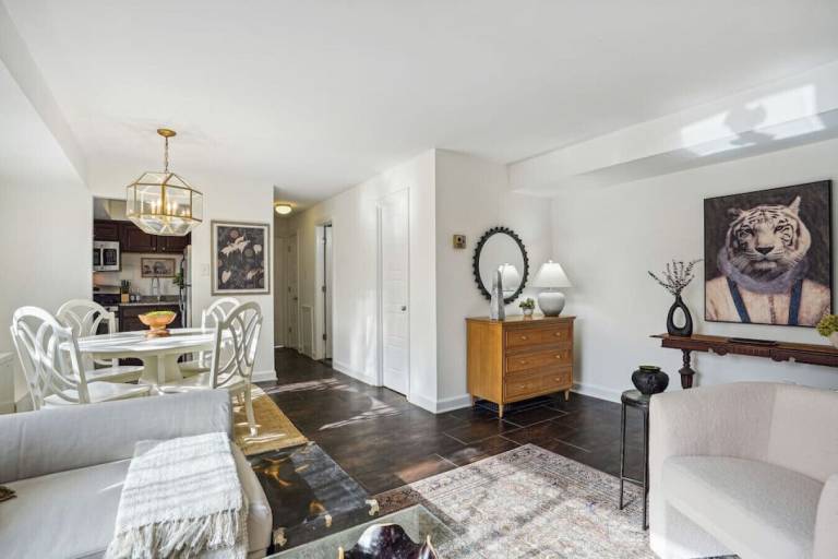 Condo Washington