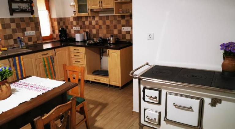 Rental apartment with yard & terrace — photo 4