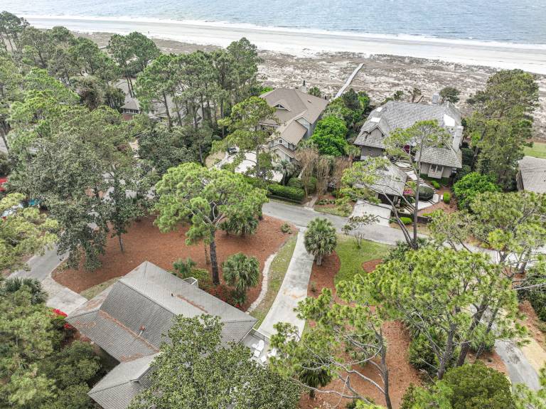 Child-friendly vacation home with barbecue & heated pool | City view | Close to the beach | Suitable for remote work | Pet-friendly — photo 3