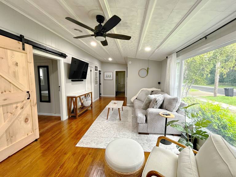 House  Alexandria Bay