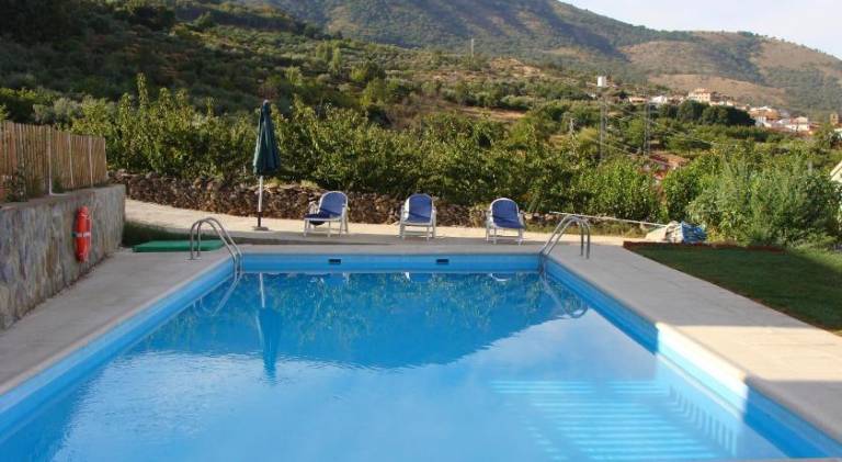 House with BBQ, terrace & pool | Pet-friendly — photo 3