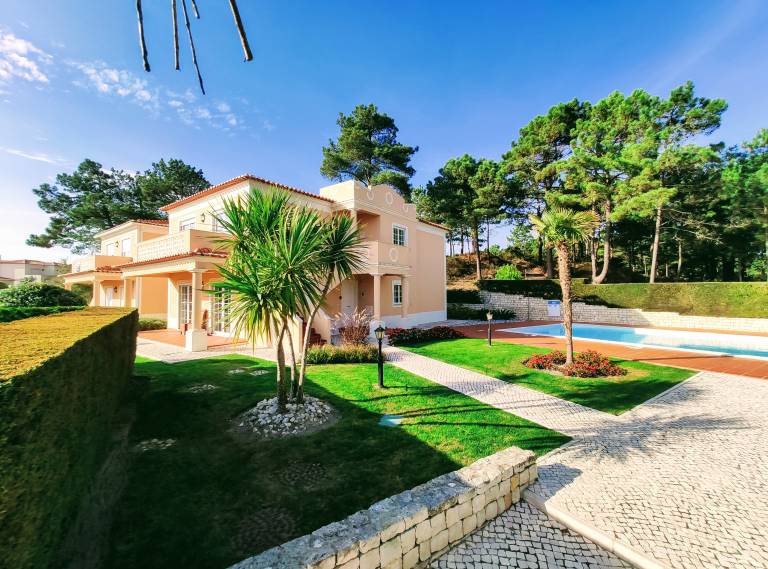 Ferienwohnung mit Pool in Amoreira, Atlantikküste f&uuml;r max. 6 Personen am Atlantik