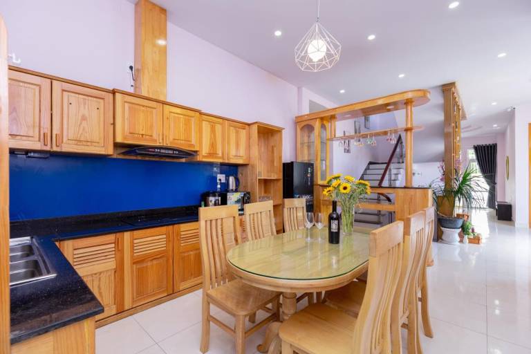 Villa with garden & BBQ | Perfect for remote work — photo 3