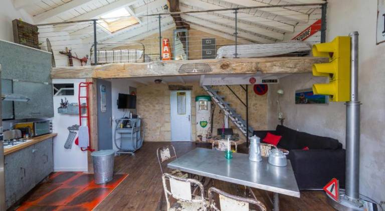 Vacation home with patio, yard & BBQ | Dogs allowed — photo 4