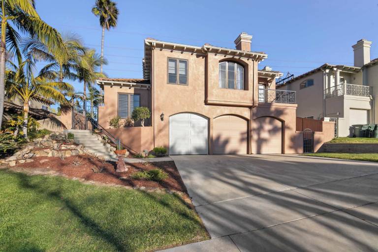 House  Encinitas