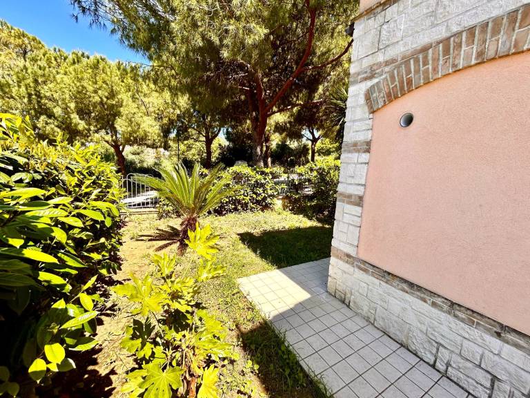 Child-friendly wonderful holiday apartment with garden | Next to the beach | Pets are welcome — photo 4
