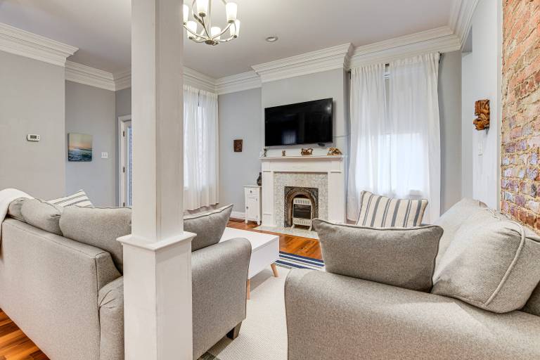 Renovated Richmond Townhome in Church Hill! — photo 5