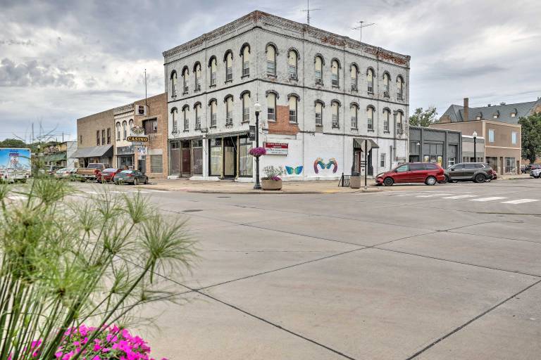 Modern Yankton Apartment Near Riverside Park! — photo 3