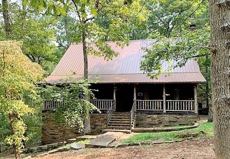 Cabin Garfield