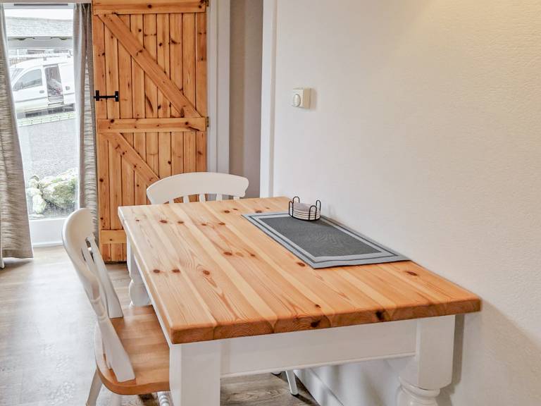 Child-friendly cottage with yard | Pets are welcome — photo 4