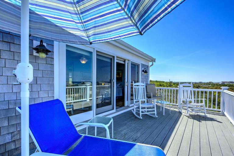 Vacation home with barbeque | Water view — photo 2