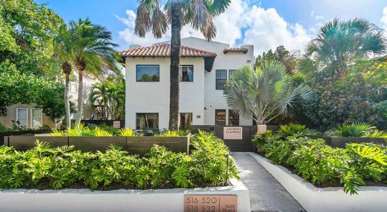 Apartment | Pet-friendly in West Palm Beach, FL