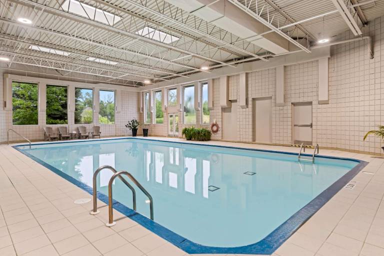 Best Western Plus Mariposa Inn & Conference Centre — photo 4