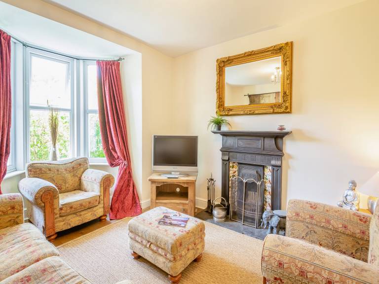 Children-friendly cottage with garden & terrace | River view | Pets allowed — photo 3