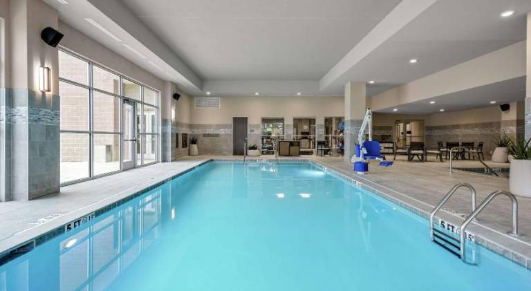 Embassy Suites Jonesboro Red Wolf Convention Center — photo 3